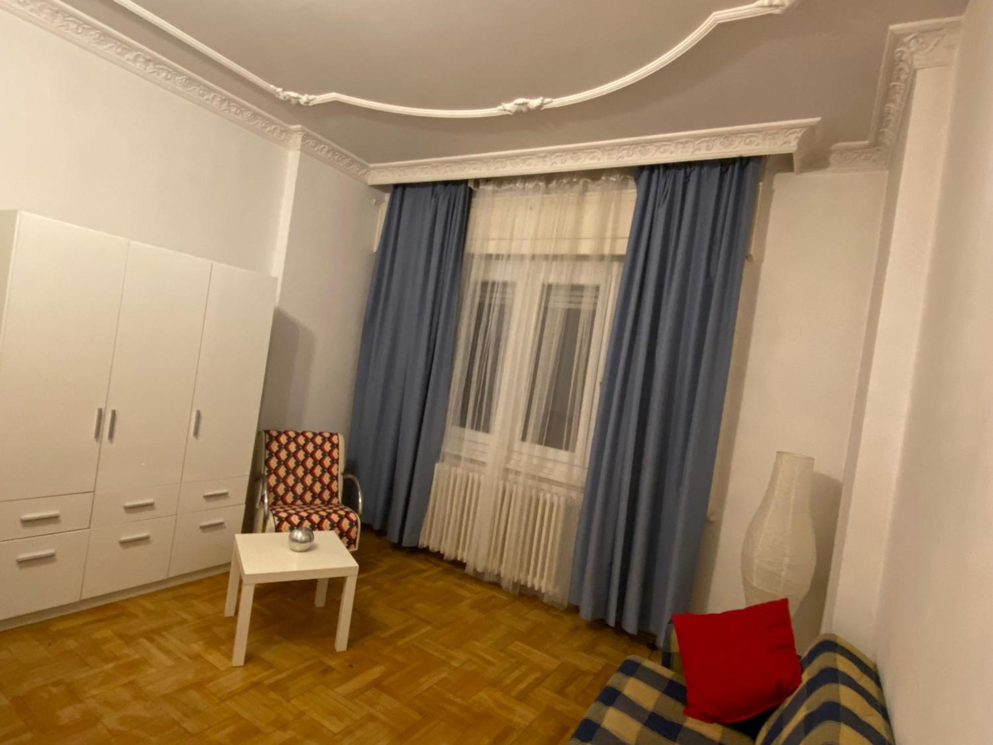 Apartment And Rooms Heart Of The City Budapest Eksteriør billede