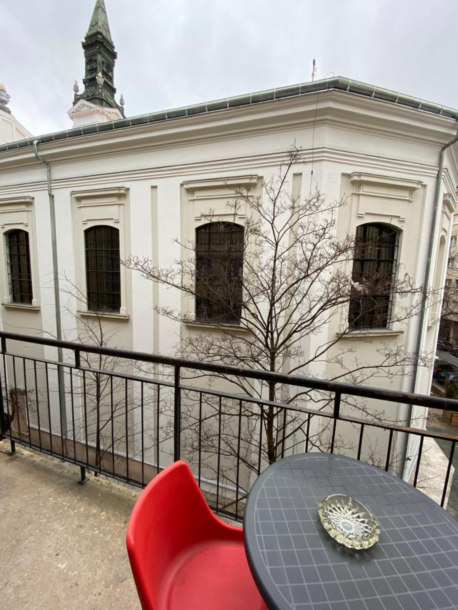 Apartment And Rooms Heart Of The City Budapest Eksteriør billede